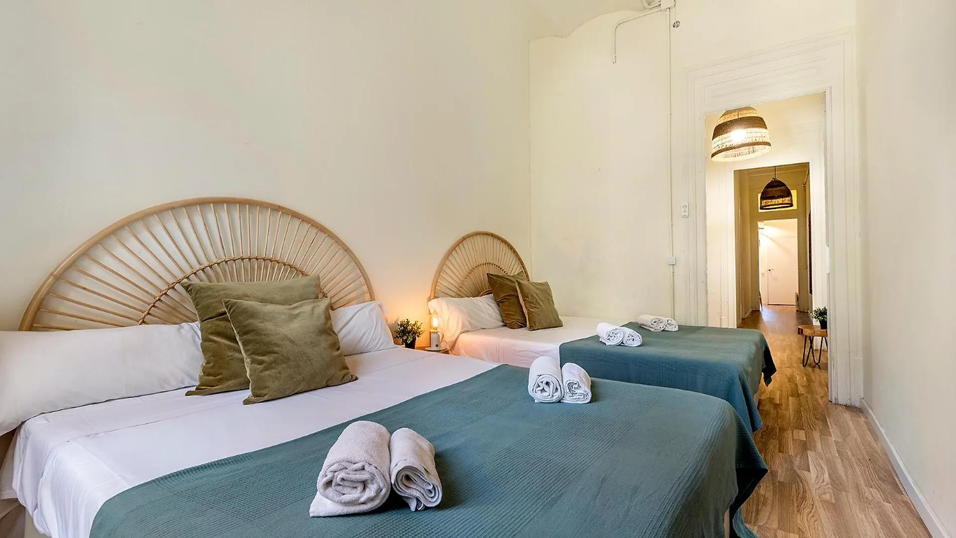 Clandestino Suites Barcelona Spain